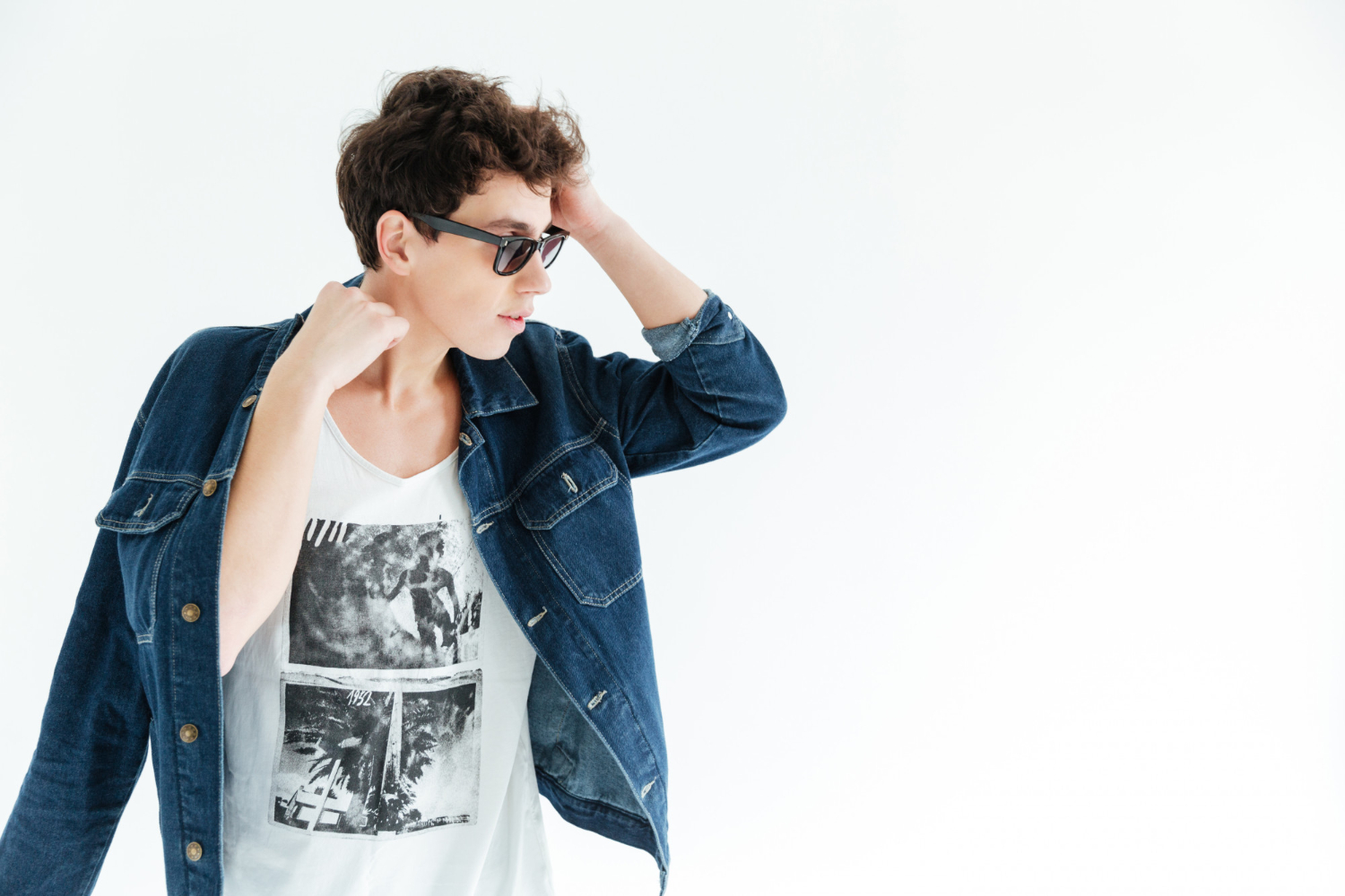 From Vibes to Fashion The Rise of Aura Clothing Among Youth